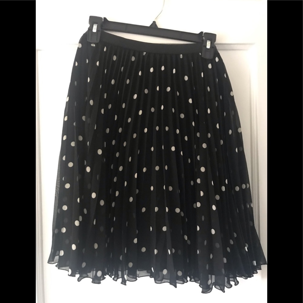 Worthington pleated skirt black/white polka dots L